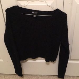 Black Long Sleeve Cropped Top